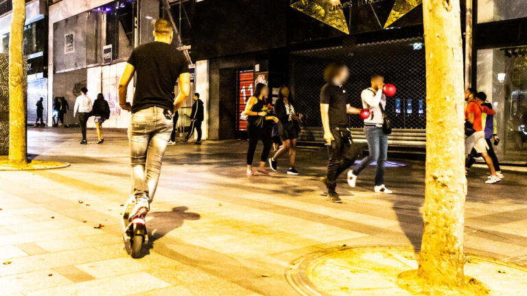 NITROUS OXIDE ON THE CHAMPS ELYSEES